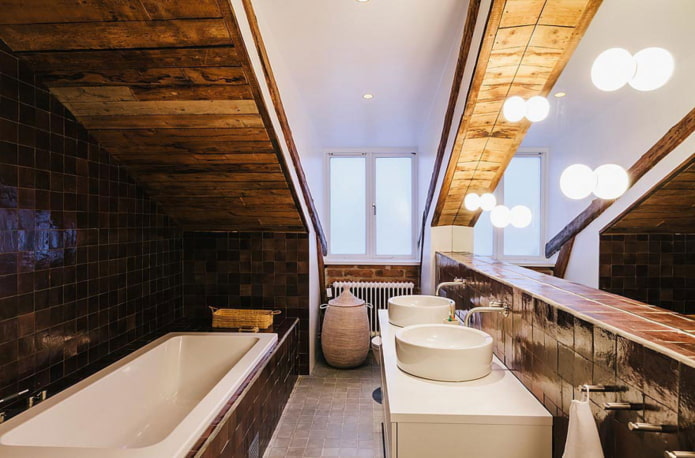 niche with mirror in the bathroom interior
