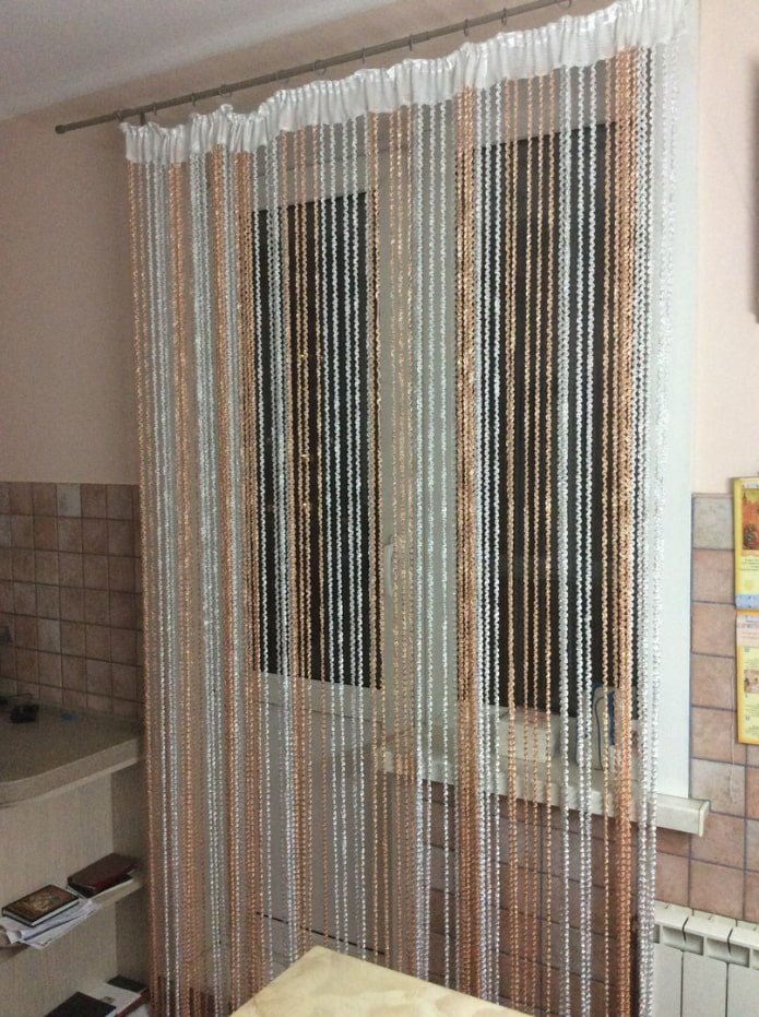 design of thread curtains in the kitchen interior
