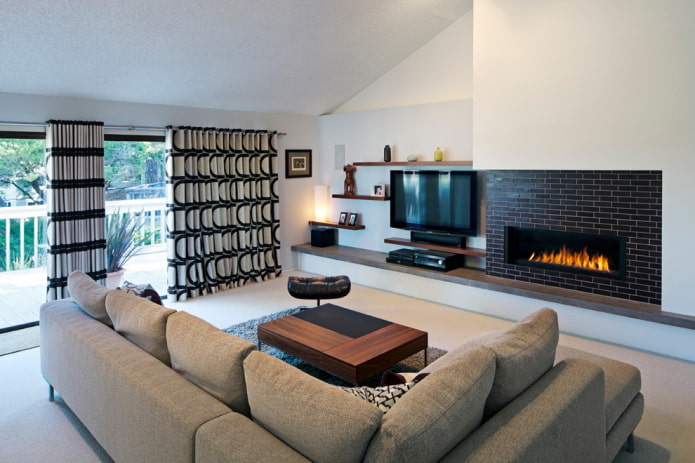 night curtains with a geometric print in the living room