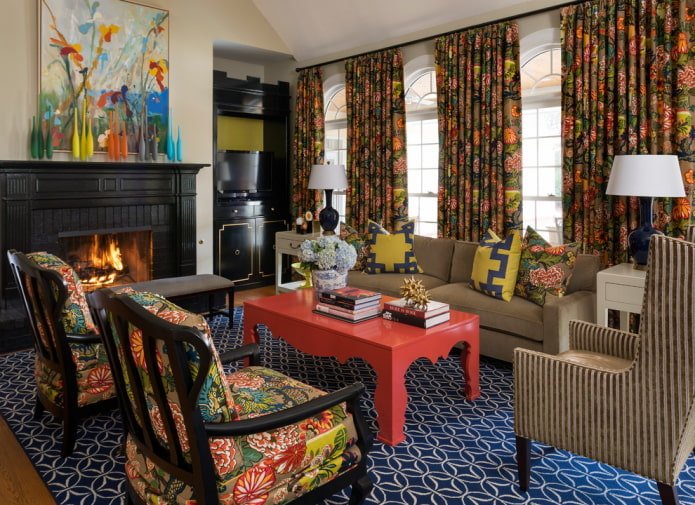 night curtains with flowers in the living room