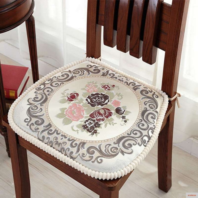 carpet pad for chair seat