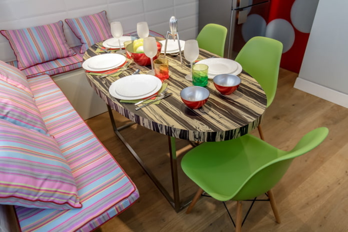 oval table