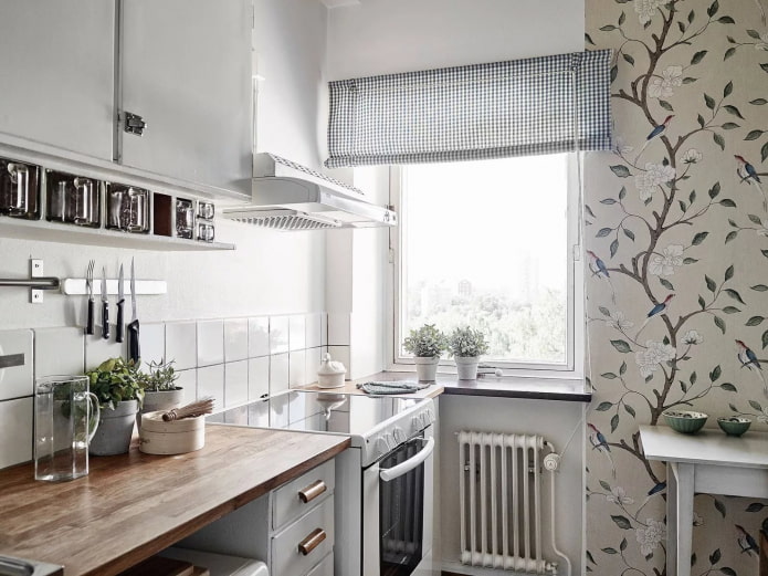 plant patterns on the walls