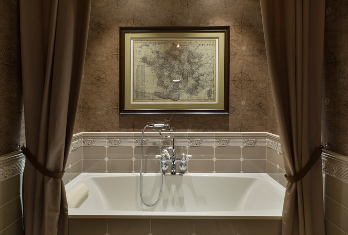 wallpaper in the bathroom