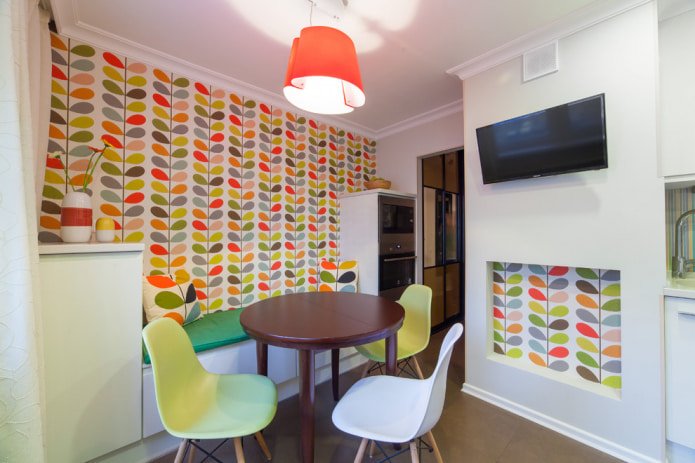 Wallpaper that makes the kitchen look bigger