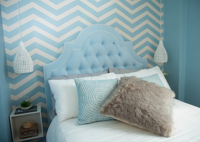  wallpaper with a zigzag pattern