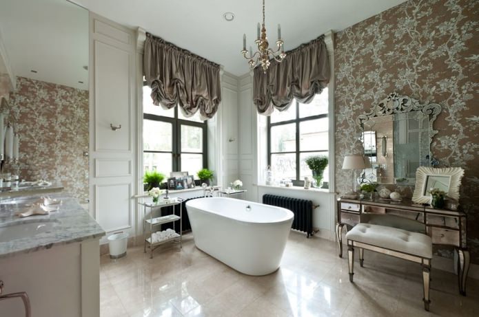 Short gray curtains in the bathroom