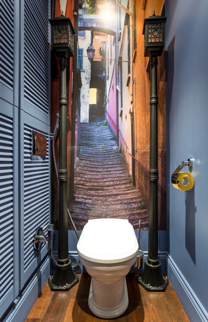 Wallpaper design in a small toilet