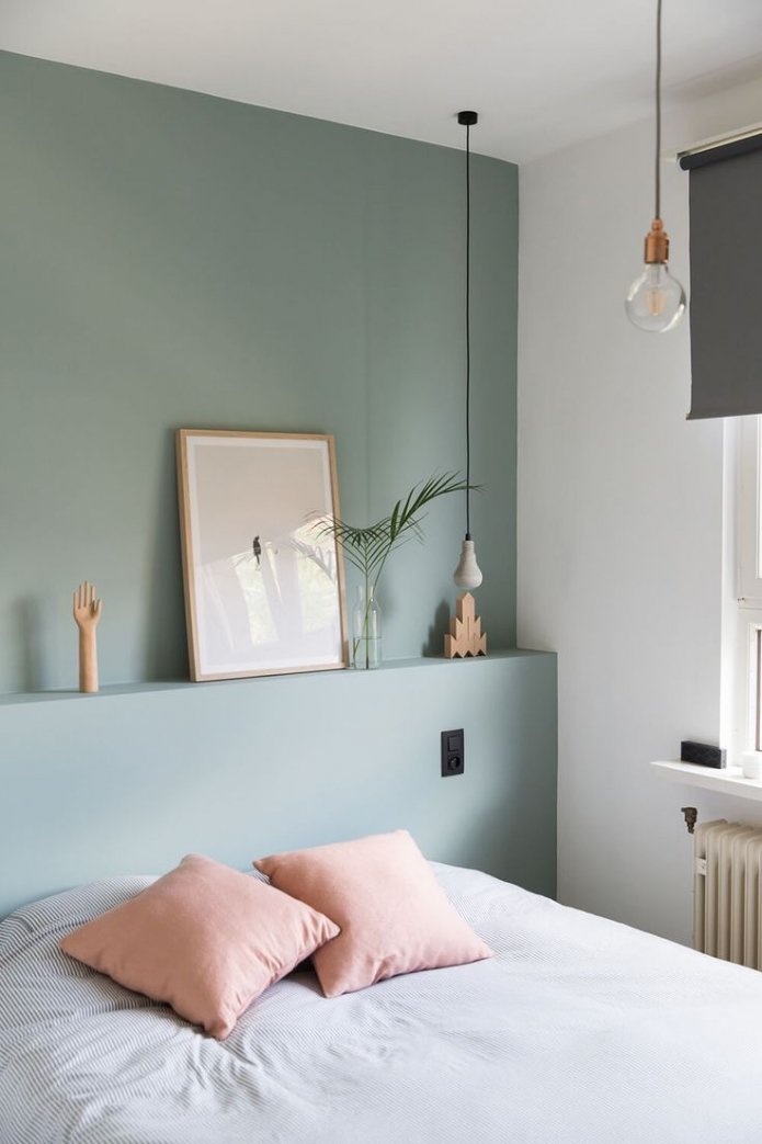 plain walls in the bedroom