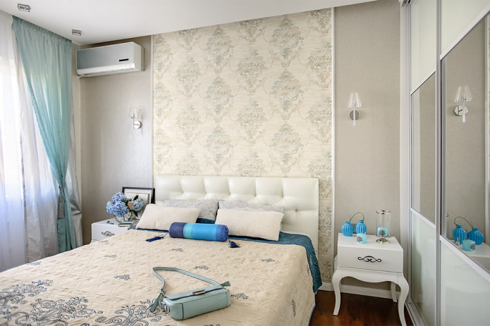 gray wallpaper in the bedroom