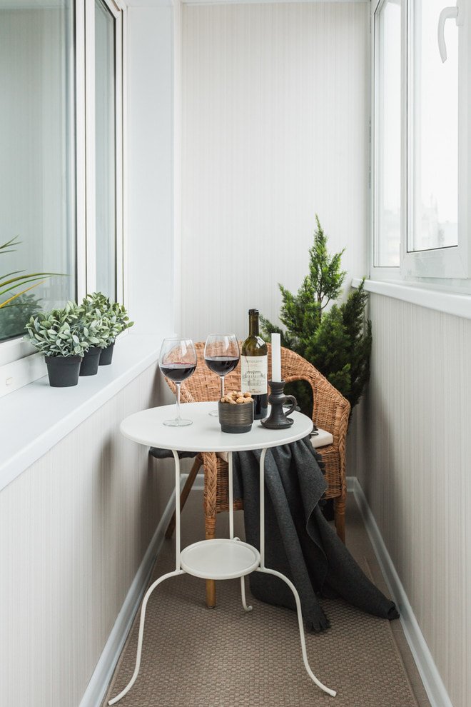 balcony decoration