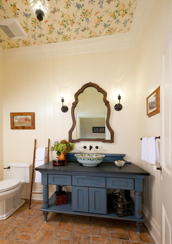 ceiling wallpaper in the bathroom