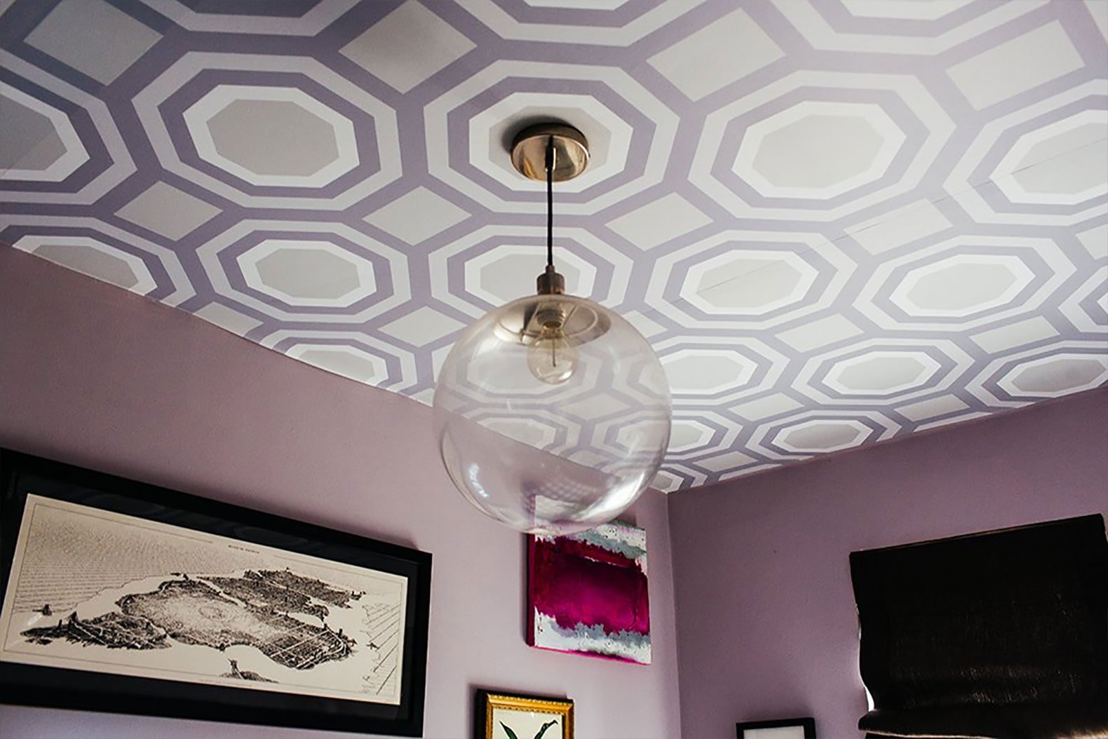 Wallpaper for the ceiling
