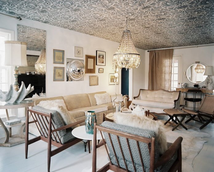 gray wallpaper on the ceiling