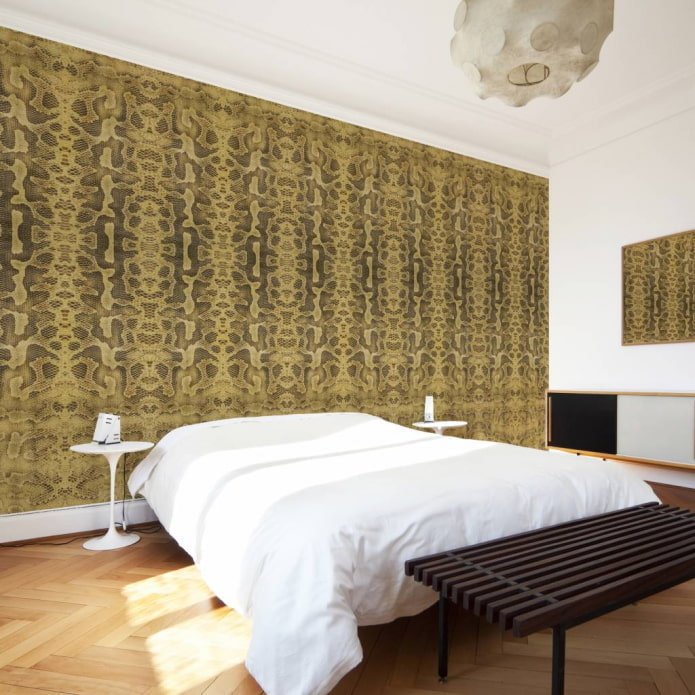 snake skin wallpaper in the interior