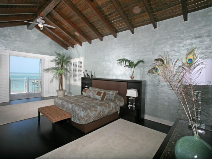 walls with silver wallpaper under plaster