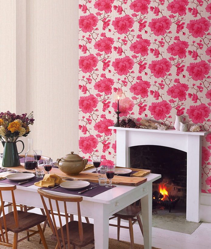 wallpaper with a large flower in the interior 