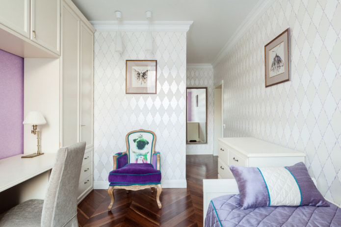 white wallpaper with an ornament