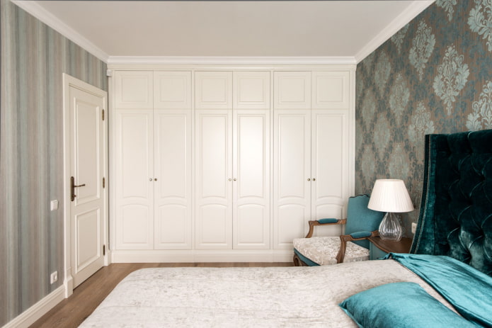 Built-in wardrobe