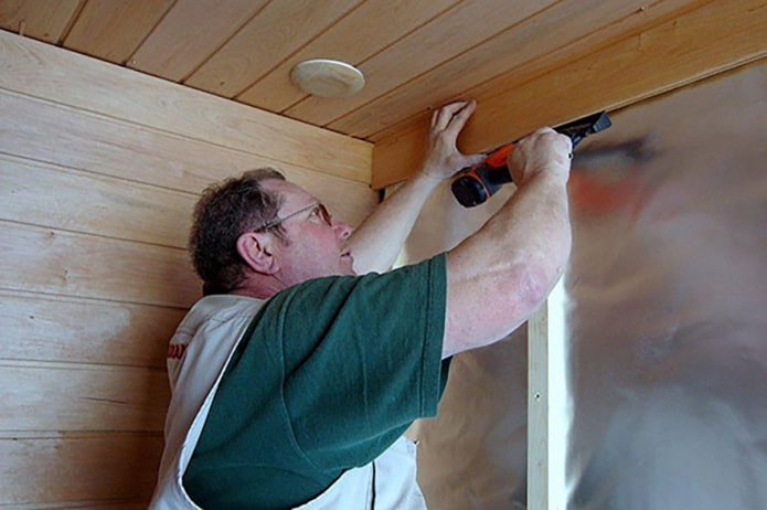 Sheathing the side walls of the bathhouse