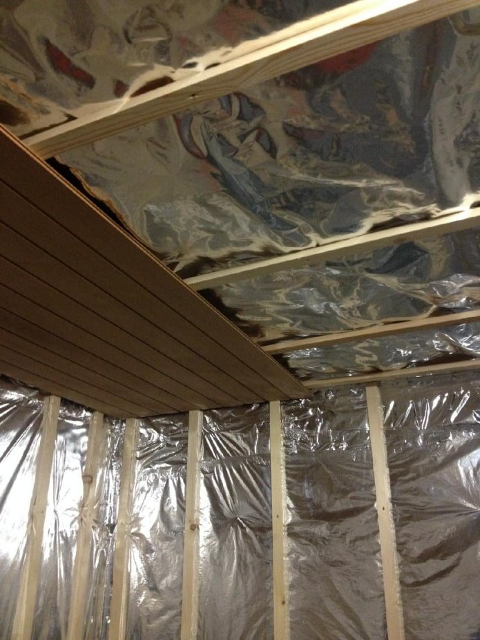 Sheathing the ceiling, the beginning of work