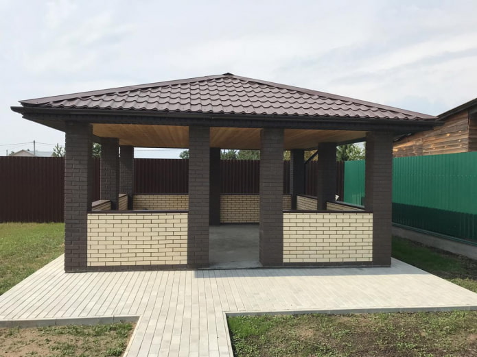 finishing the gazebo with clinker tiles