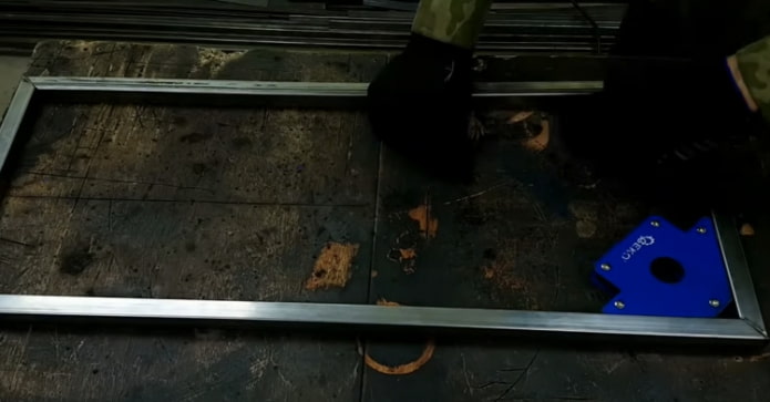 upper part of the frame