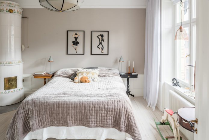Beige walls in a Scandinavian bedroom 