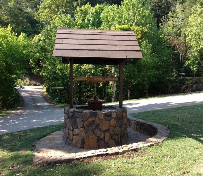 decoration of a stone well