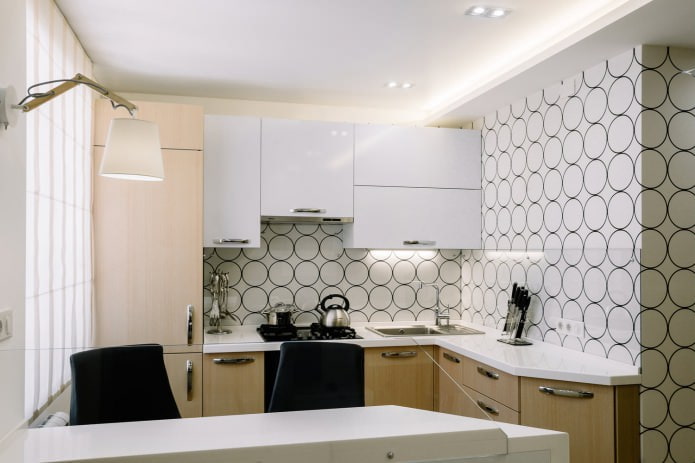 white wallpaper