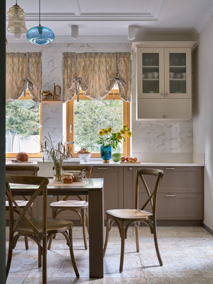 Austrian curtain in the kitchen