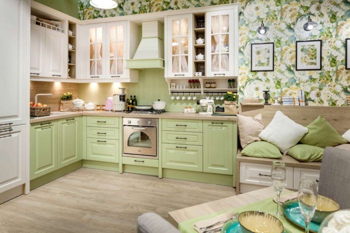 floral wallpaper for the kitchen