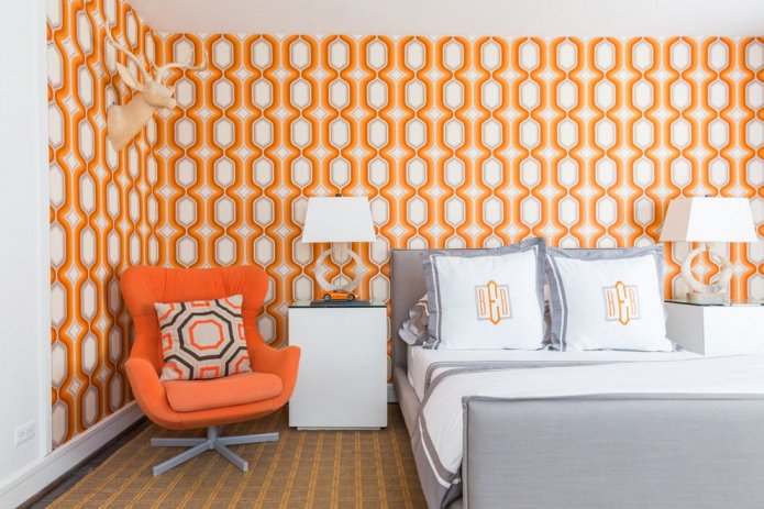 Geometric pattern on wallpaper