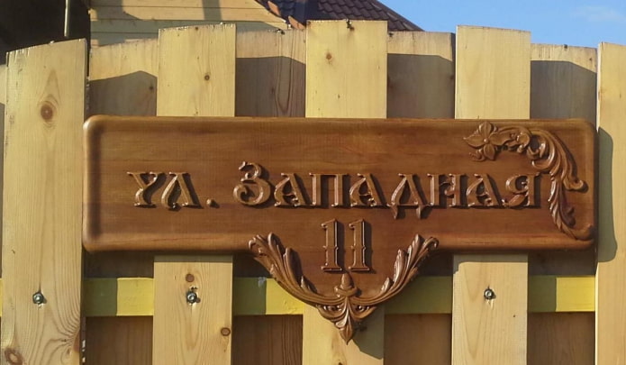 Three-dimensional carving