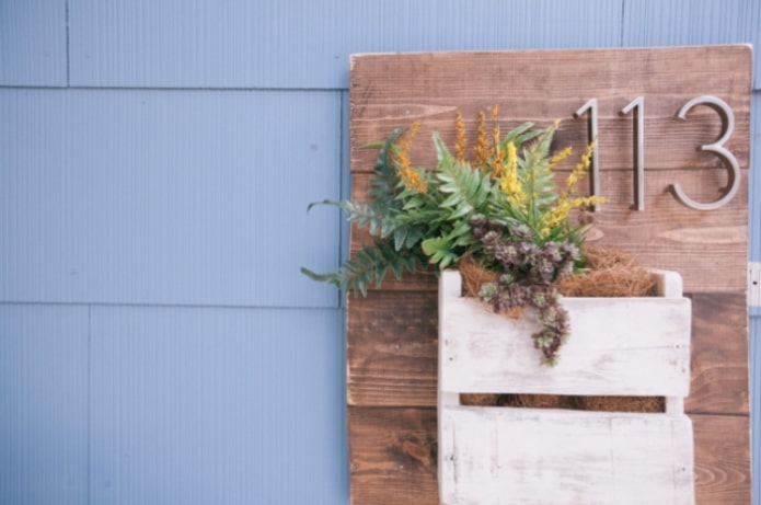 Sign with flowers