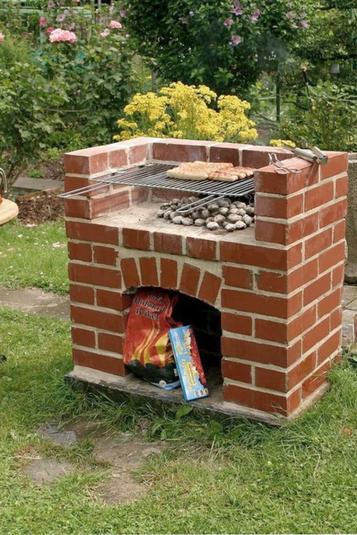Brick barbecue