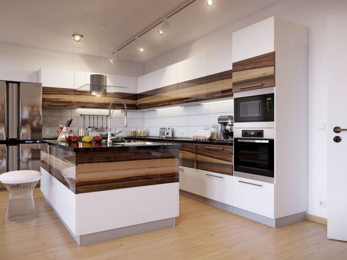 Kitchen with surface-mounted lamps