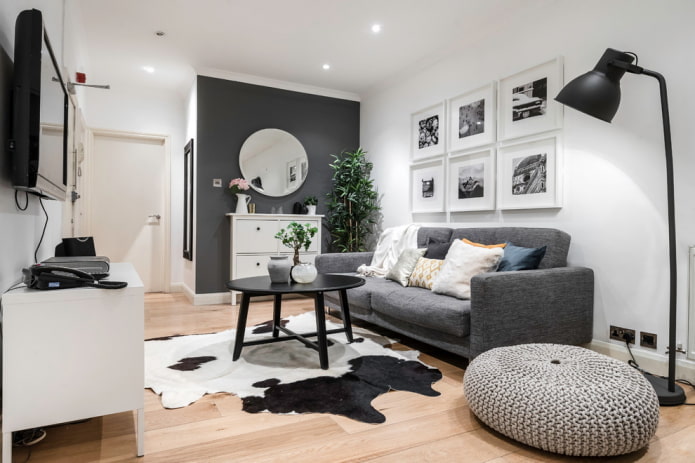 Living room without a chandelier