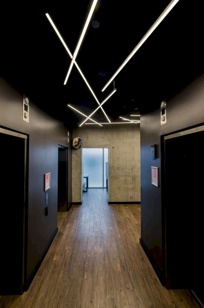 lighting in the interior of the hallway