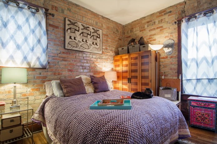 floor lamp and bedside lighting