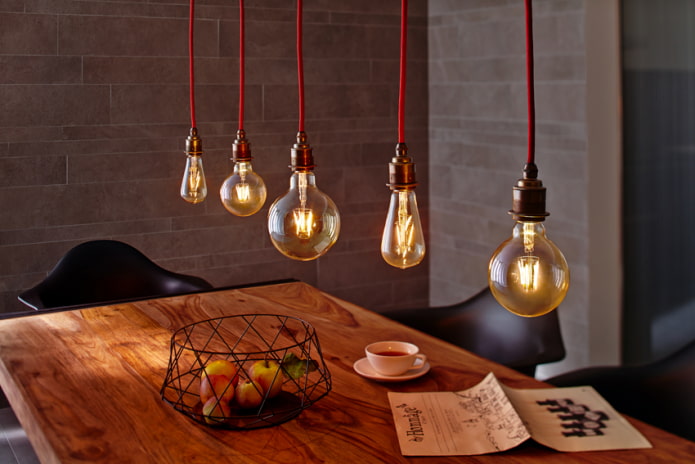 Edison lamps above the table