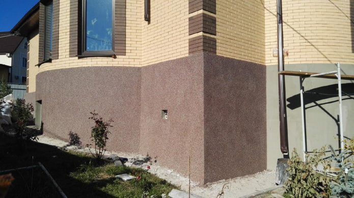 decorative plaster for the base