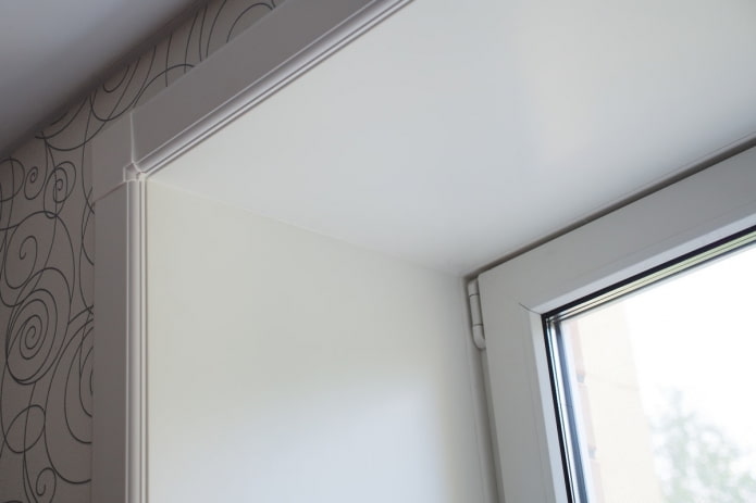 window slope decoration