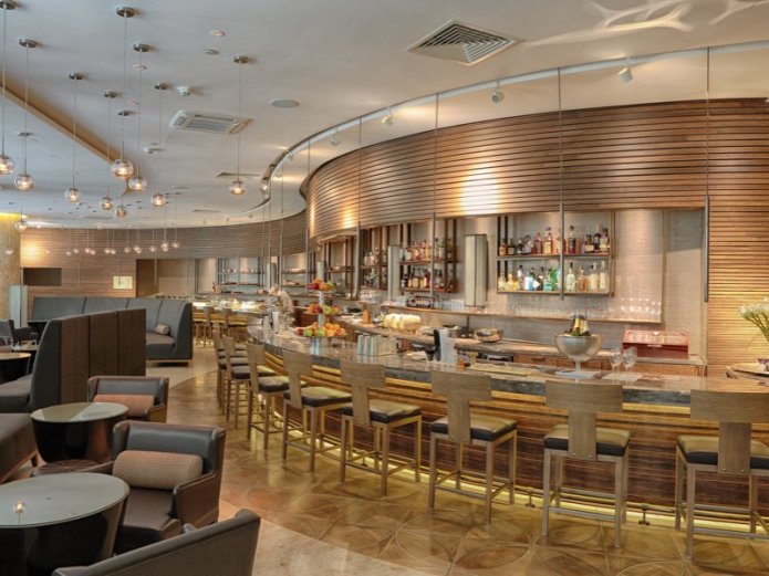 restaurant with bar