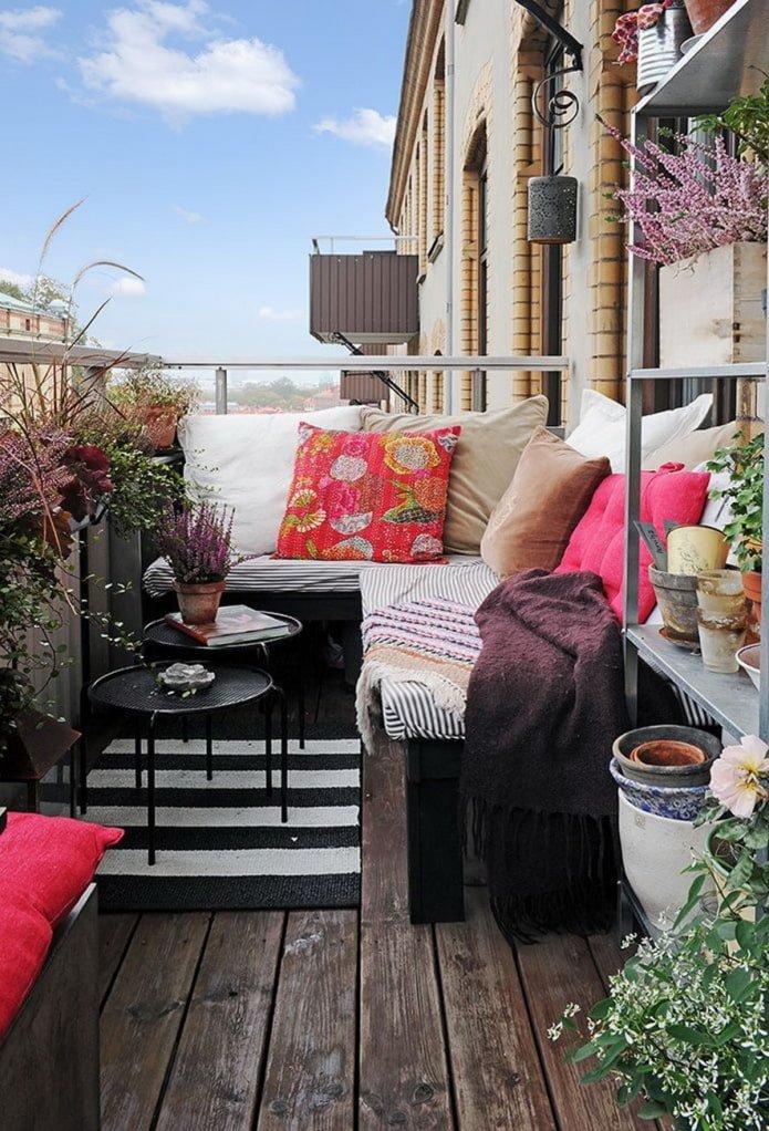 furniture for an open balcony