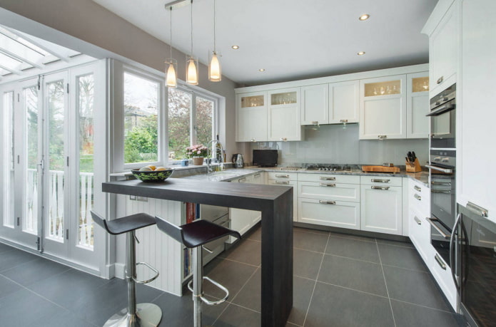 U-shaped kitchen in the house