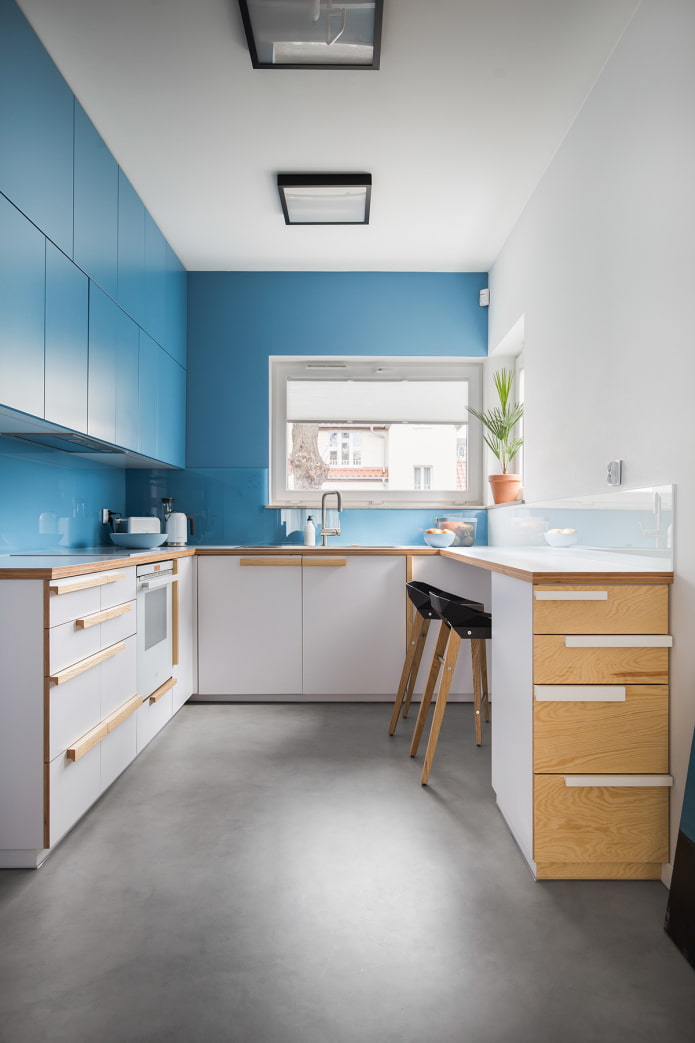 bright p-shaped kitchen