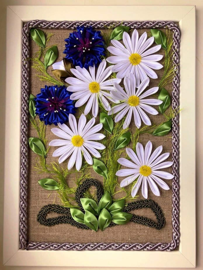 kanzashi wall panel in the interior