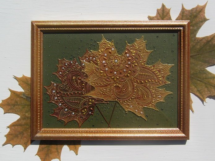panel of leaves on the wall in the interior