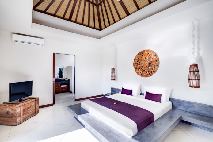 round wall panel in the interior